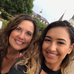 Meet your Posher, Kelly